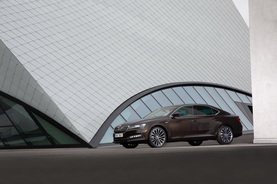  Skoda Superb Laurin & Klement 2019 года  (WW) (фото 36 из 93)